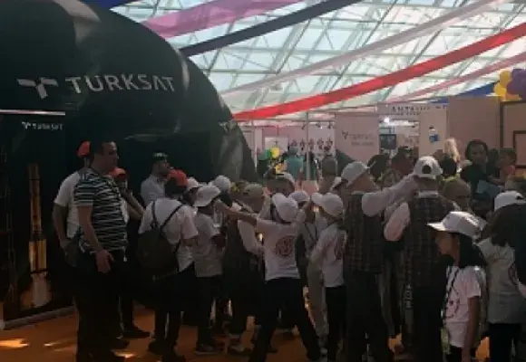 Türksat Planetaryum 23 Nisan Şenliklerinde
