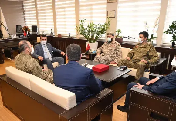 Katar Silahlı Kuvvetleri'nden Türksat'a Ziyaret