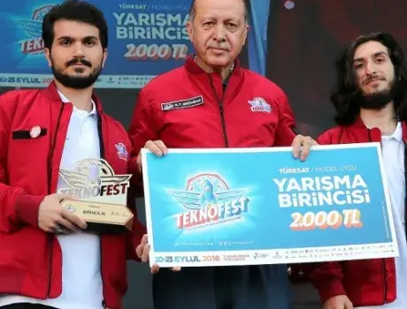 Model Uydu Yarışması’nda Ödülleri Cumhurbaşkanı Erdoğan Verdi