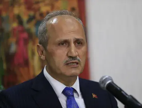 Bakan Turhan: Türksat 5A ve Türksat 5B projeleri takvimine uygun şekilde ilerliyor